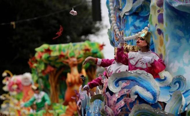 Fun at Mardi Gras in New Orleans. Source: www.sacbee.com