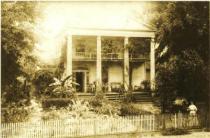 The Bellamy Mansion, which is no longer standing. Source: http://www.exploresouthernhistory.com/bellamybridge.html